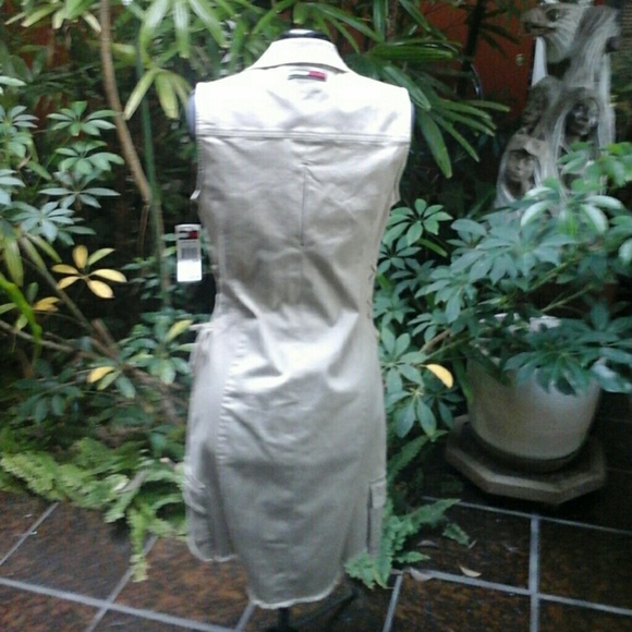 Dress - Picture 2 of 3