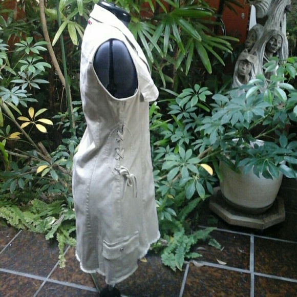 Dress - Picture 3 of 3