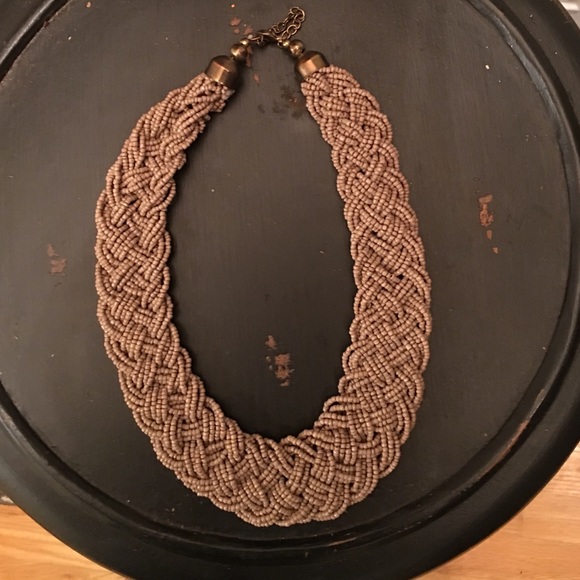 Beige beaded Chunky Necklace