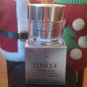 Clinique smart day moisturizer spf 15