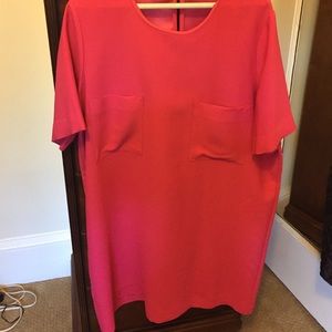 Super comfy shift dress in pink!