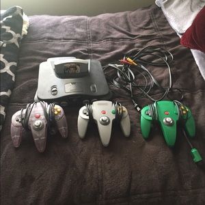 Nintendo 64 with 007 game
