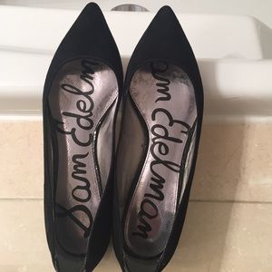 Sam Edelman pointed toe suede black flats