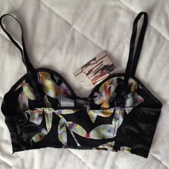 Silky crop top - Picture 2 of 4