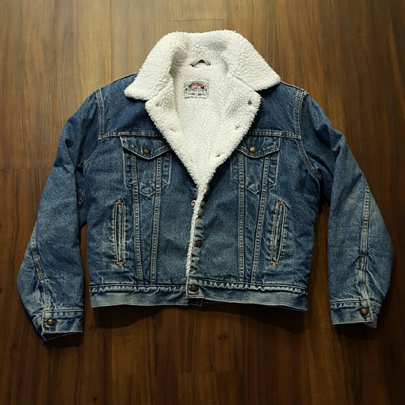 💖Sale!💖 Levi's Lined Denim Trucker Jacket