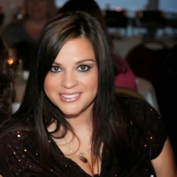 Meet your Posher, Alexandra