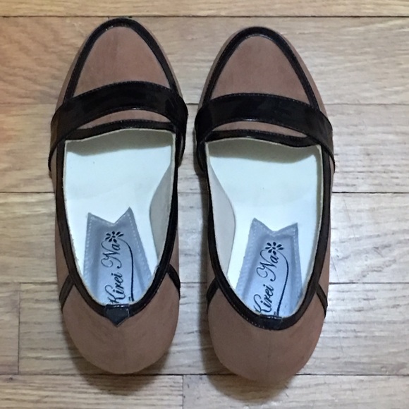 Women's Fashion Pumps - Picture 2 of 4