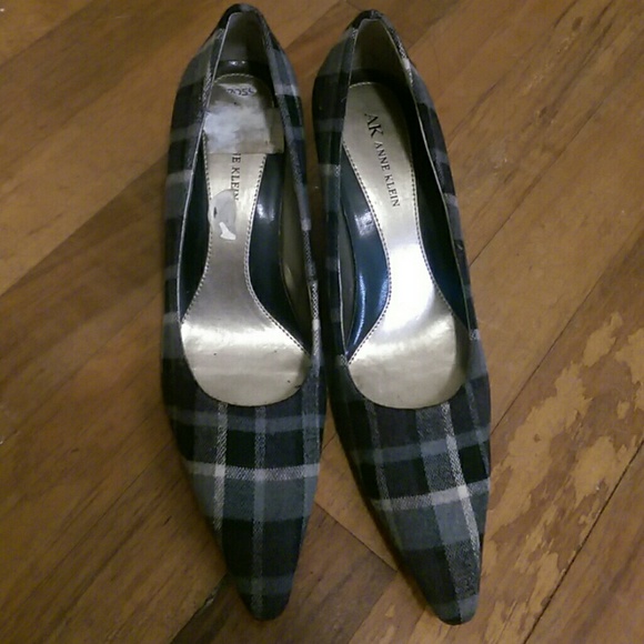 Plaid Pumps