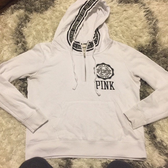 VS PINK HALF ZIP HOODIE