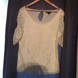 White laces sleeved shirt