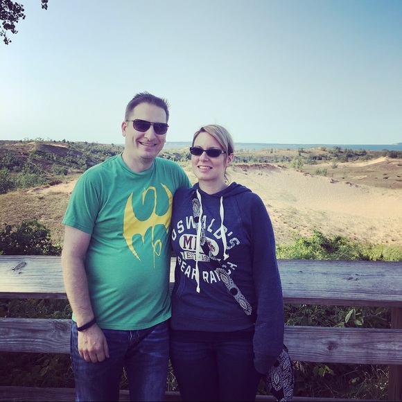 Meet your Posher, Elizabeth - Picture 2 of 8