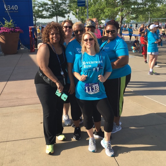 Meet your Posher, Elizabeth - Picture 3 of 8