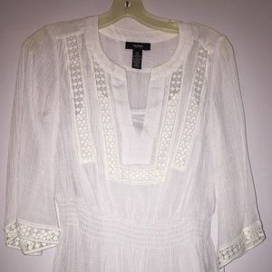 NWT Perfect for winter vacations to sunny locales!