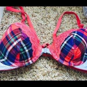 Victoria's Secret push up bra ❤️🍓❤️