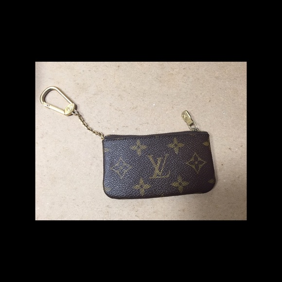 Louis Vuitton pouchette