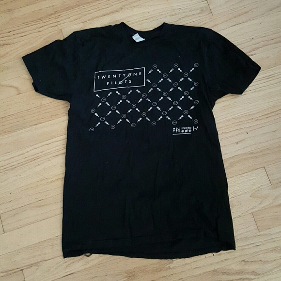 Twenty One Pilots band t-shirt - Picture 1 of 1