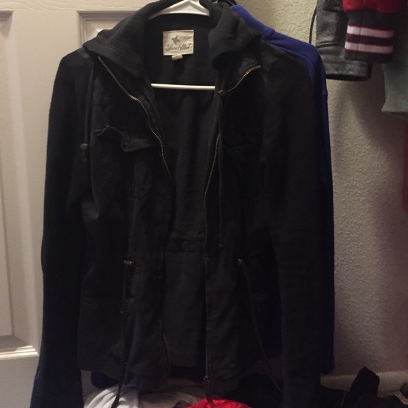 Black zip up cute light jacket