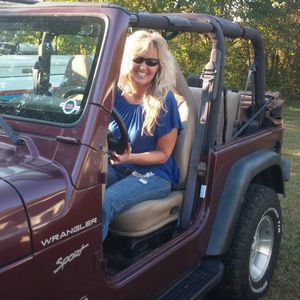 Meet your Posher, Suzanne