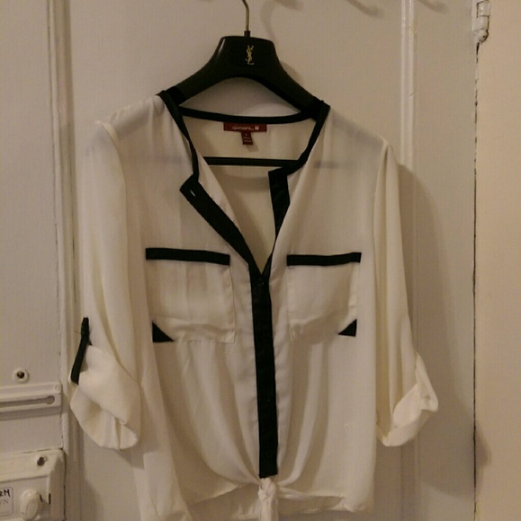 Blouse in black and ivory