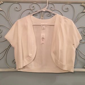 LOFT - Short sleeve white cap jacket.