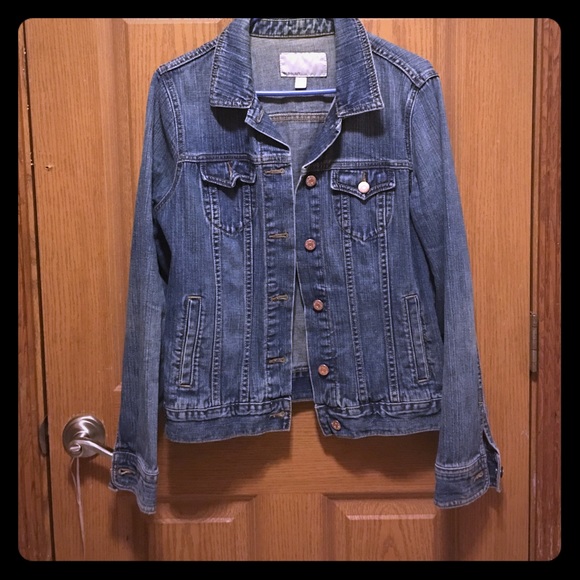 Women's jean jacket
