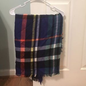 Cozy blanket scarf