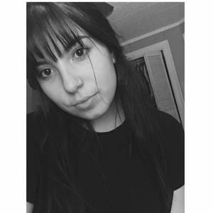 Meet your Posher, Claudia