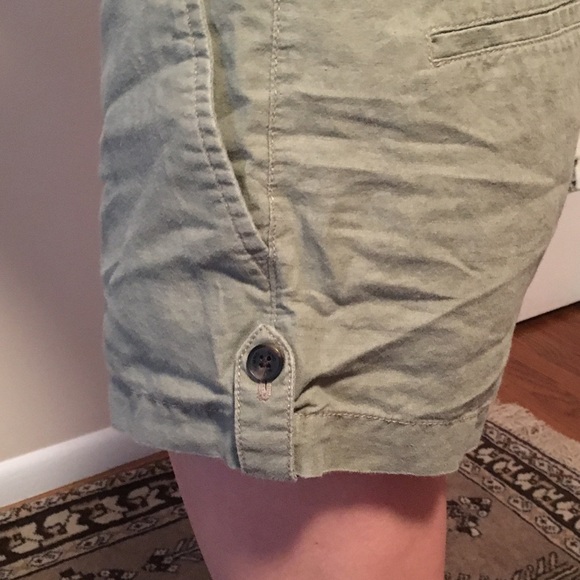 Shorts - Picture 3 of 4