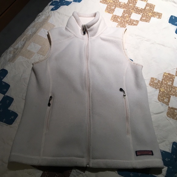 Vineyard vines vest