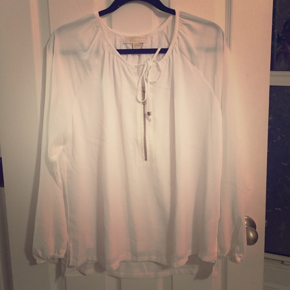 Michael Kors white LS blouse size 6, lined