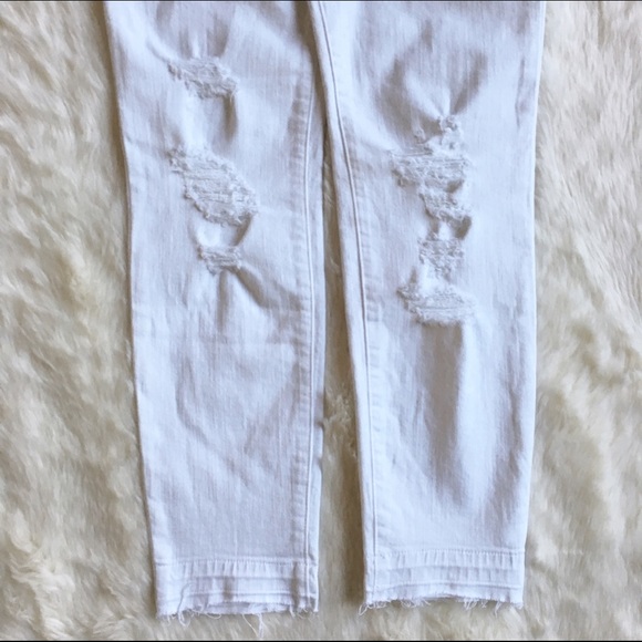 • JBrand Distressed Skinny Jeans • - Picture 4 of 4