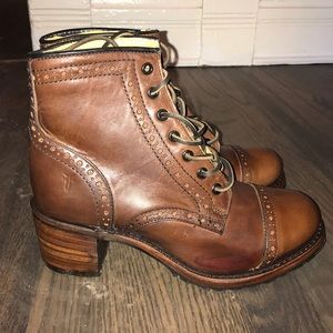 Short frye boots
