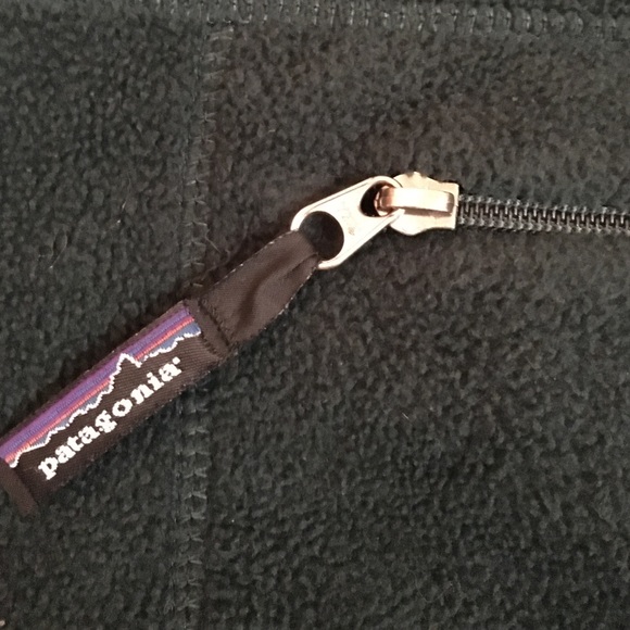 Patagonia zip-up jacket in Forest Green - Picture 3 of 3