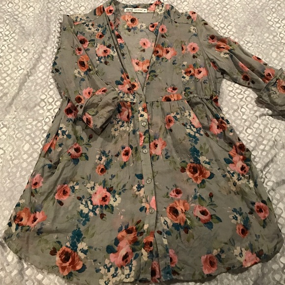 Kirra button down long sleeve top