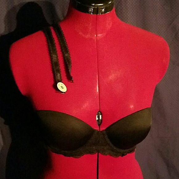 PINK/Victoria's Secret black lace convertible bra