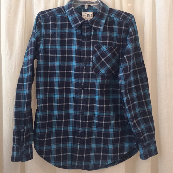 Plaid long sleeve shirt