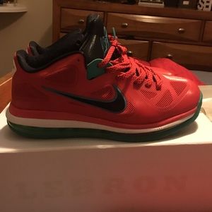 Lebron 9 low liver pool