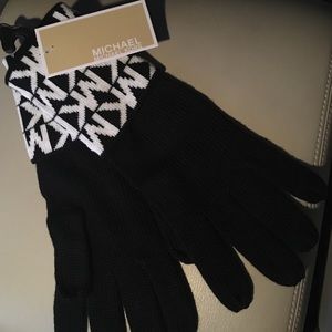 Black Michael Kor gloves. NWT.