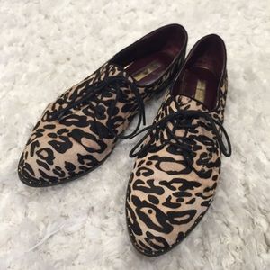 {Report Signature} Leopard Lace Up Loafer