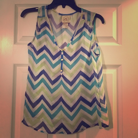 Sleeveless top