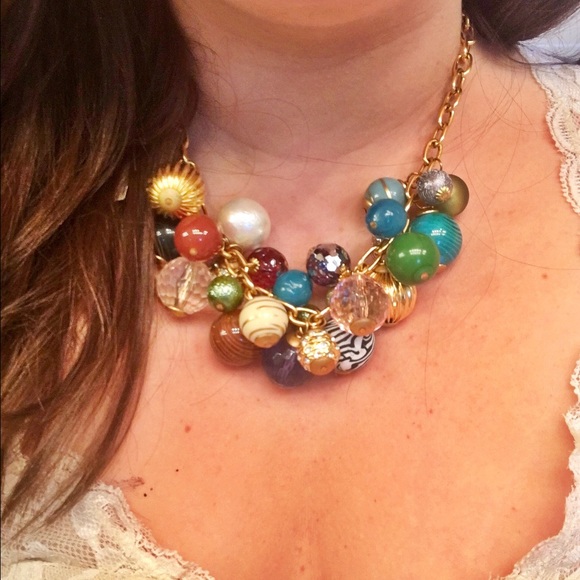 Lenore Dame Statement Necklace - Picture 3 of 4