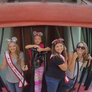 Meet your Posher, Harley