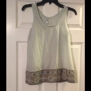 Sleeveless top