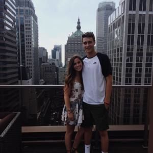 Meet your Posher, Cole