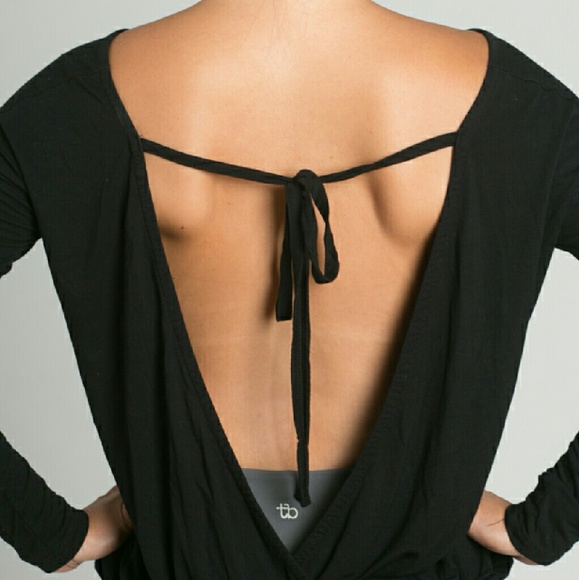 Jersey long-sleeved top with open back!