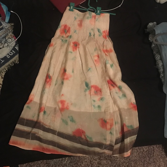 Strapless dress