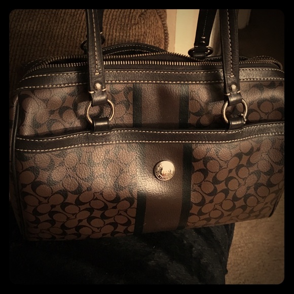 Coach Handbags - Coach Dufflebag Purse