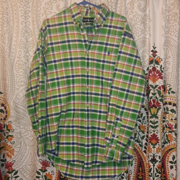 Men's plaid polo button up