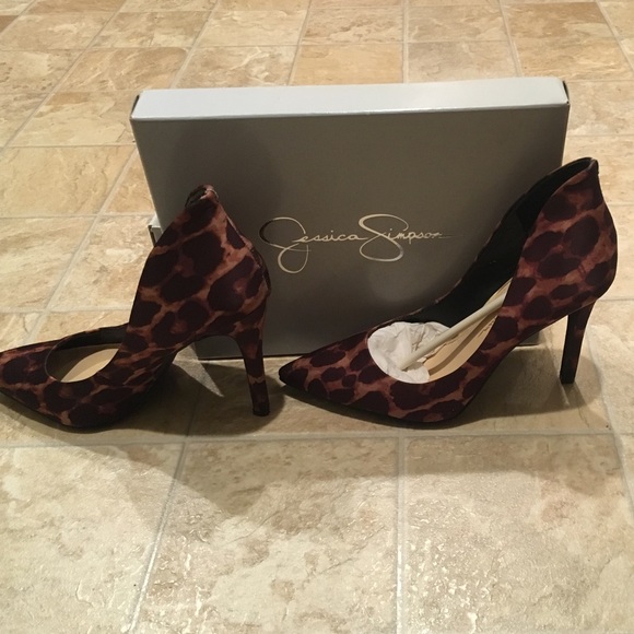 Lepard Jessica Simpson