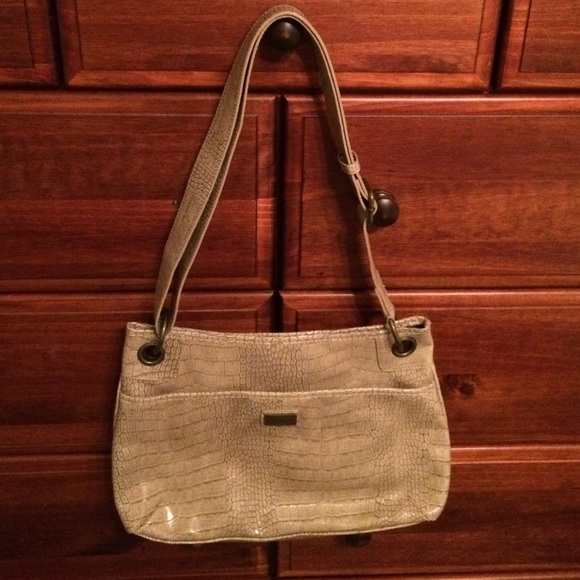 Authentic! Vera wang purse - Picture 1 of 3